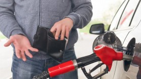 Ultima Oră // Motorina se scumpește cu încă 9 bani. Cât vor achita mâine șoferii pentru un litru